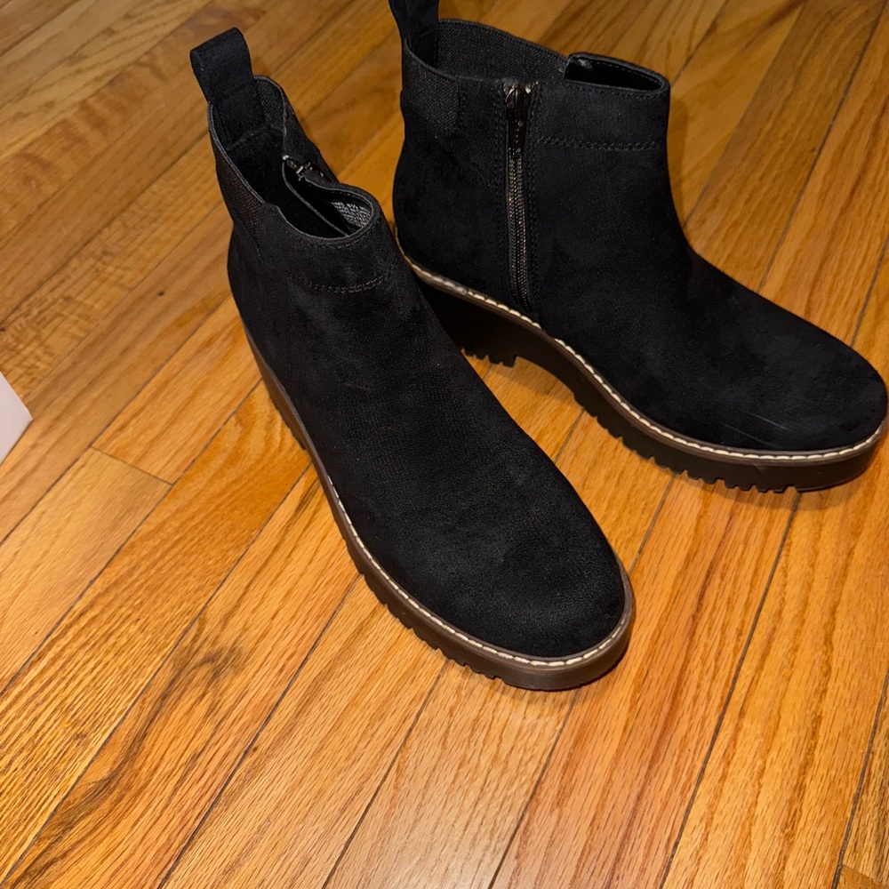 Elegant Black Ankle Booties